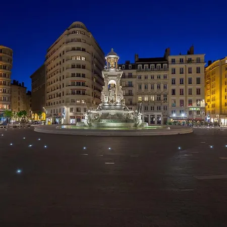 Host Petit Palais Apartment Lyon