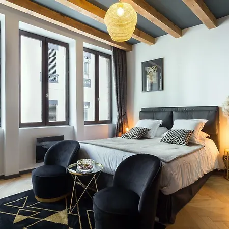 Host Petit Palais Apartment *